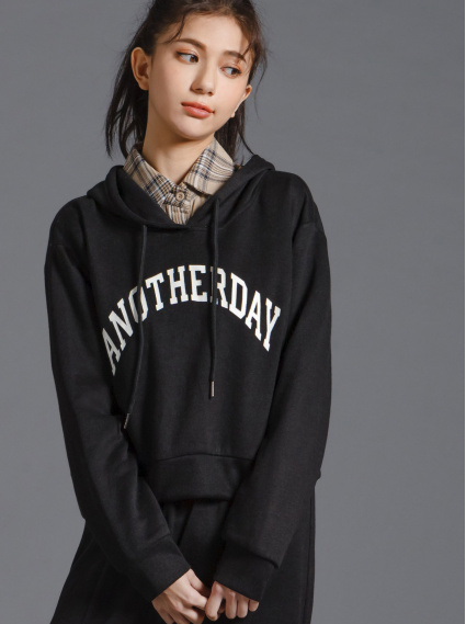 舒適棉感印花上衣-黑